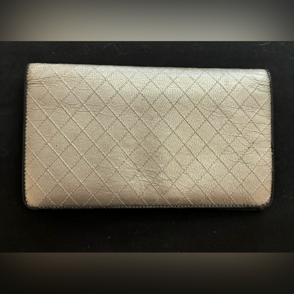 Chanel Silver Quilted Bifold Wallet - Picture 3 of 6